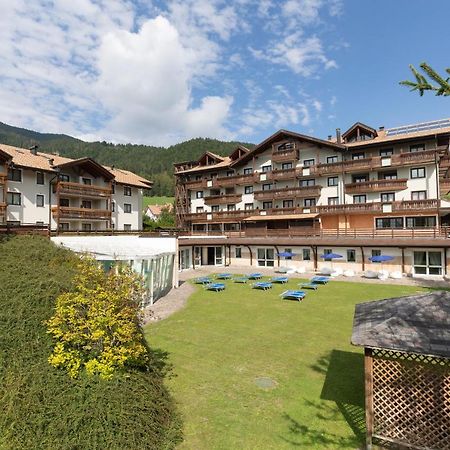 Golf Hotel Folgaria Ngoại thất bức ảnh