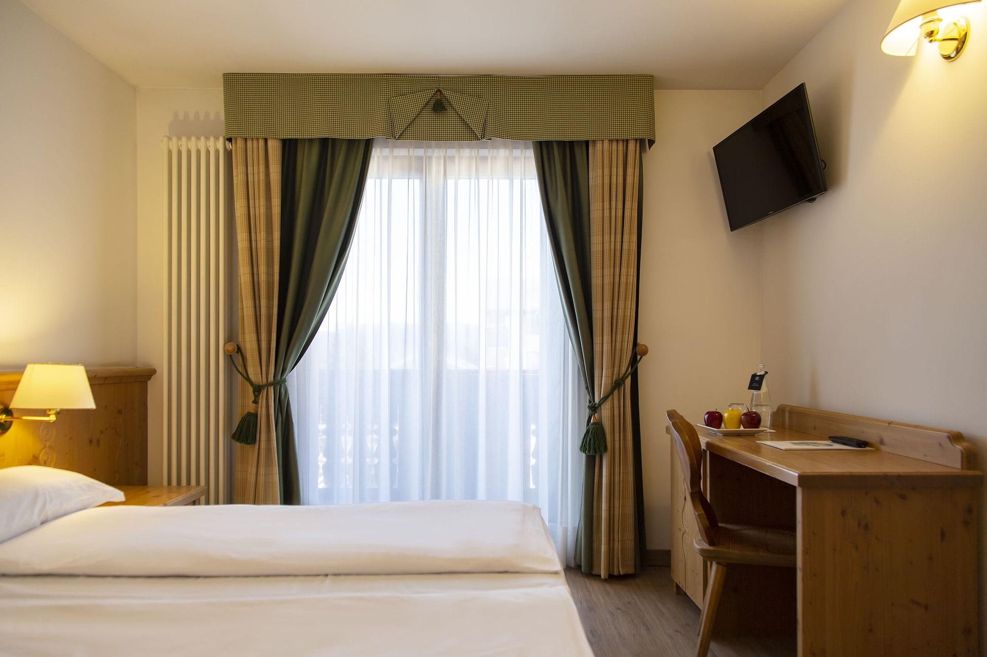 Golf Hotel Folgaria Ngoại thất bức ảnh