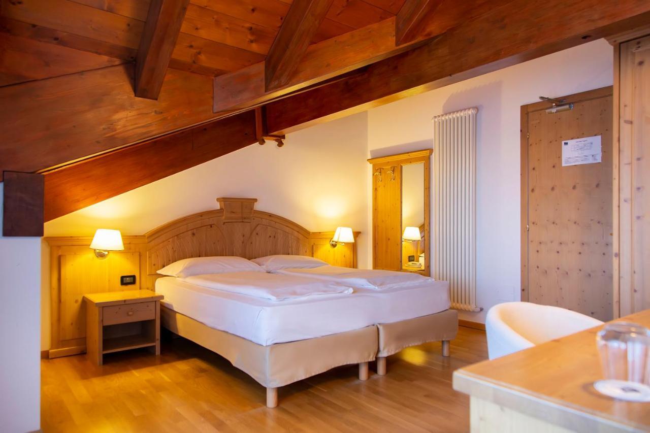 Golf Hotel Folgaria Phòng bức ảnh