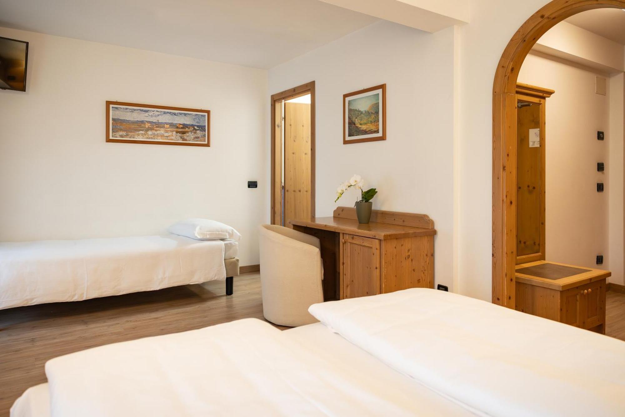 Golf Hotel Folgaria Phòng bức ảnh